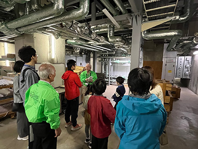 案内活動の様子2