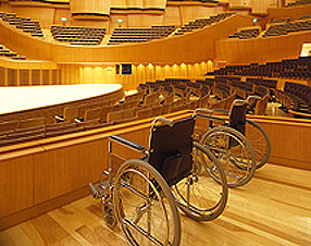 車椅子専用スペースの写真